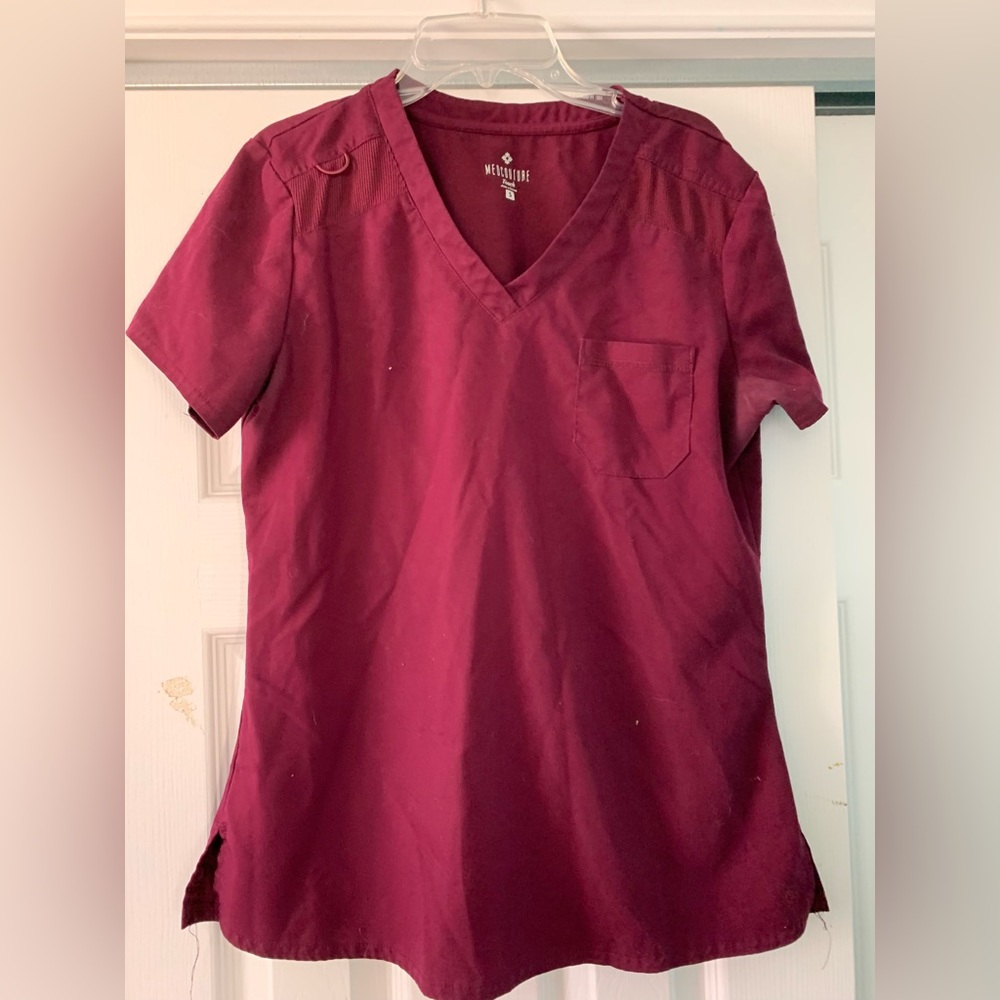 Medcouture scrub top